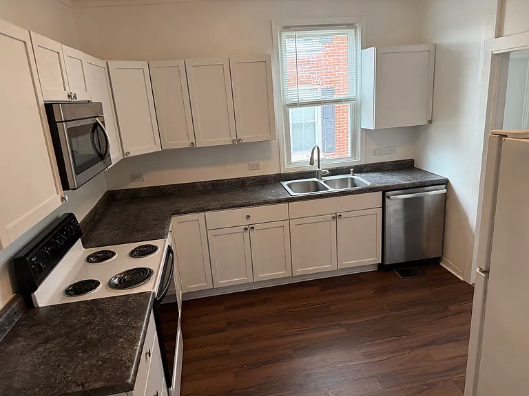 328 W Church St — Photo 15