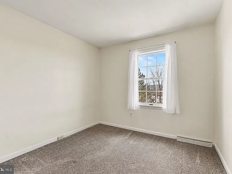 652 Park Ridge Dr — Photo 15