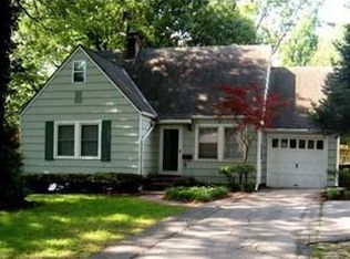 4623 W 72nd St, Prairie Village, KS 66208