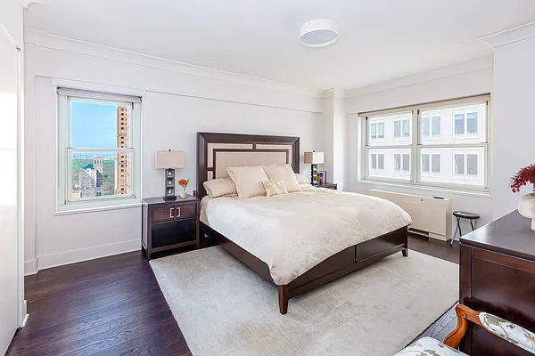 Rented by Douglas Elliman | media 21