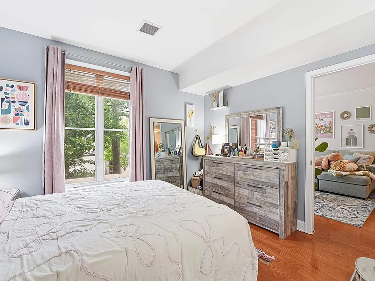 725 Jefferson St #11 — Photo 10