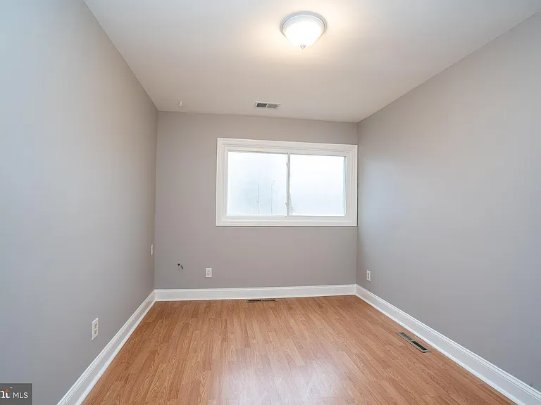 127 Kendall Rd — Photo 19