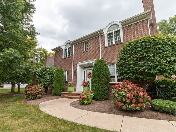 3rd image of 5070 Tramarlac Ln