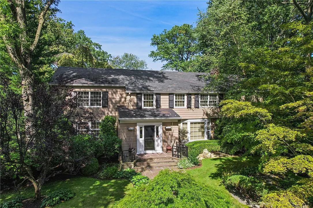 91 Penn Road photo 1