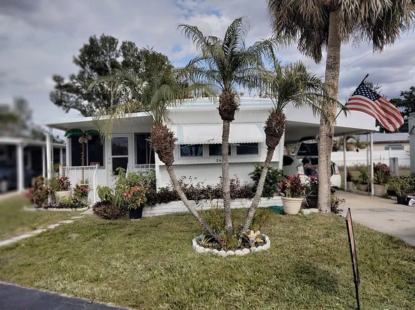 263 Outer Dr E, Venice, FL 34285