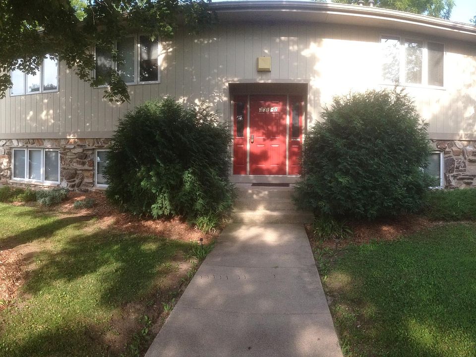 Building front entrance