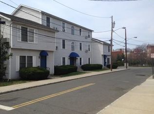 4 Grant St APT 2R, Montclair, NJ 07042