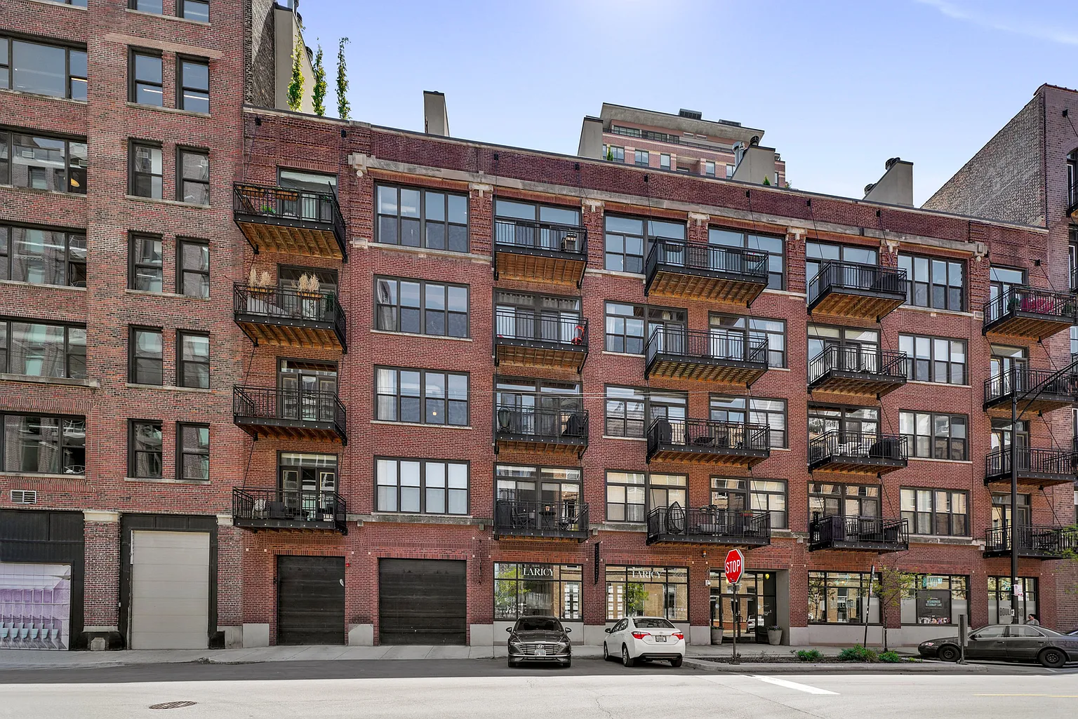 375 W Erie St APT 408 photo 1
