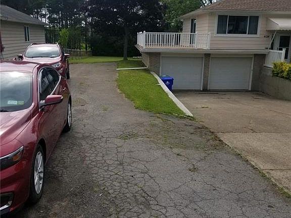 4th image of 4124 Burke Pkwy