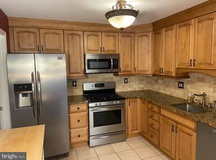 345 Andover Pl, Robbinsville, NJ 08691