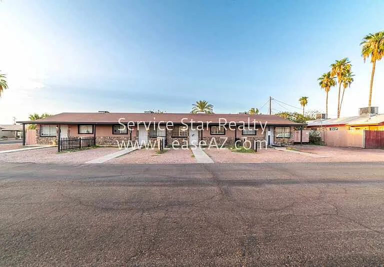 5460 W Palmaire Ave — Photo 4