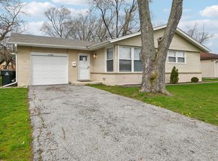 17306 Burr Oak Ln, Hazel Crest, IL 60429