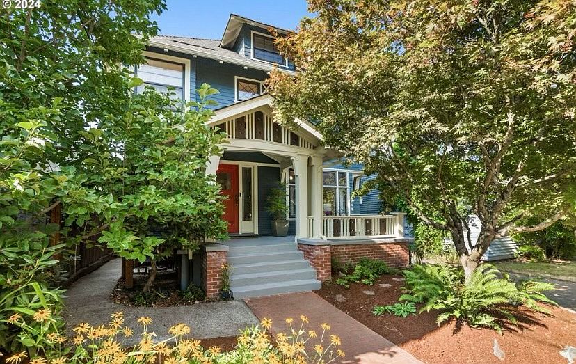 1912 Portland Classic Craftsman style home.