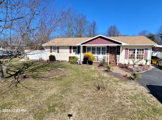 1220 Magnolia Rd, Vineland, NJ 08361