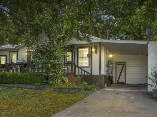 136 Laurel Street, Hollister, MO 65672