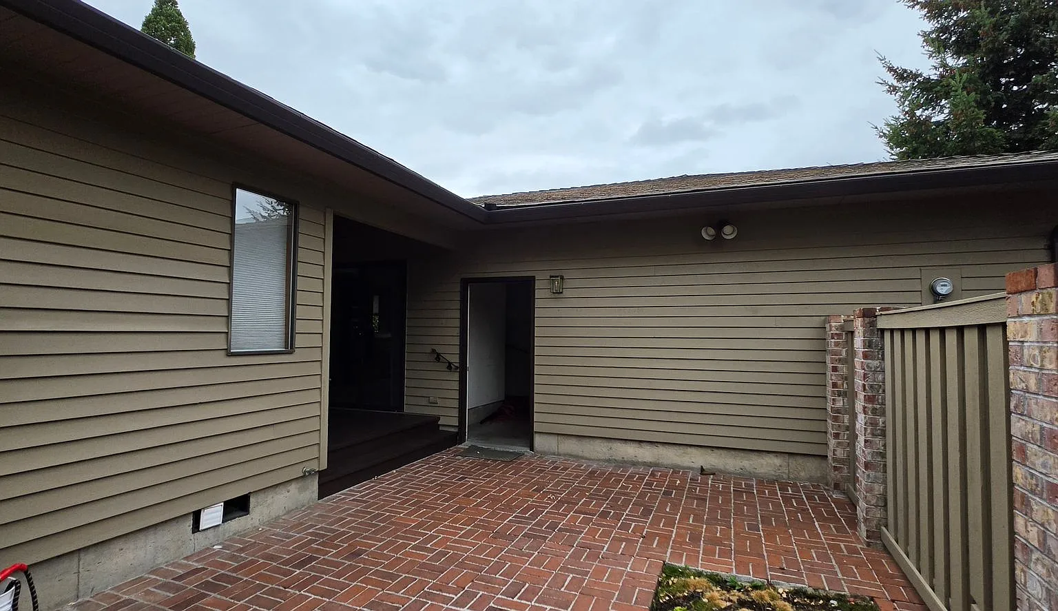 2200 NW Doral Street, McMinnville — Photo 2