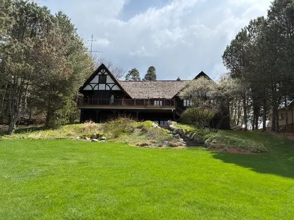 2926 Galway Bay Dr, Metamora, MI 48455