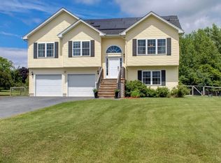 1 Wilfreds Way, Grand Isle, VT 05458