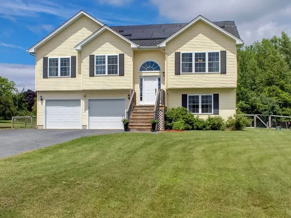 1 Wilfreds Way, Grand Isle, VT 05458