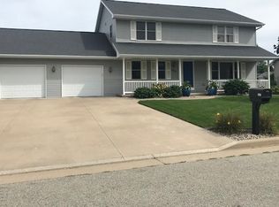 820 S Mill St, Hortonville, WI 54944