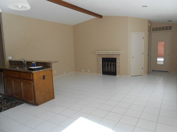 4th image of 10524 Schenley Park Dr NE