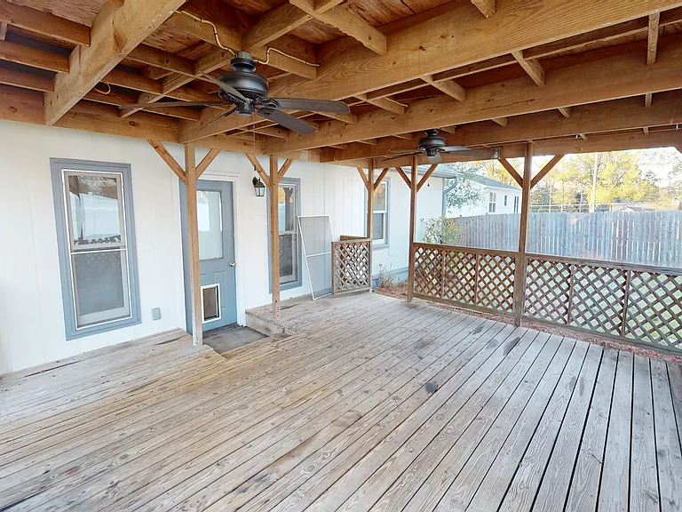 112 Oakland Dr — Photo 17