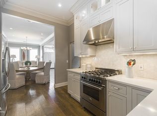 240 6th St, Jersey City, NJ 07302