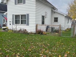 109 N Calhoun St, South Whitley, IN