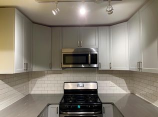 6060 N Ridge Ave APT 2F, Chicago, IL 60660
