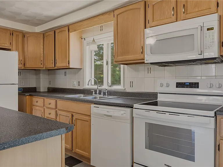 5 Seth St — Photo 10