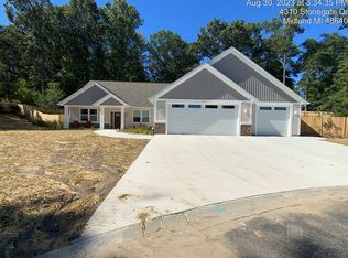 4310 Stonegate Dr, Midland, MI