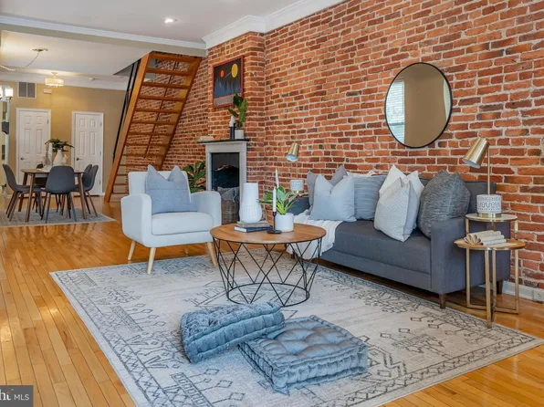 2937 Dillon St, Baltimore, MD 21224