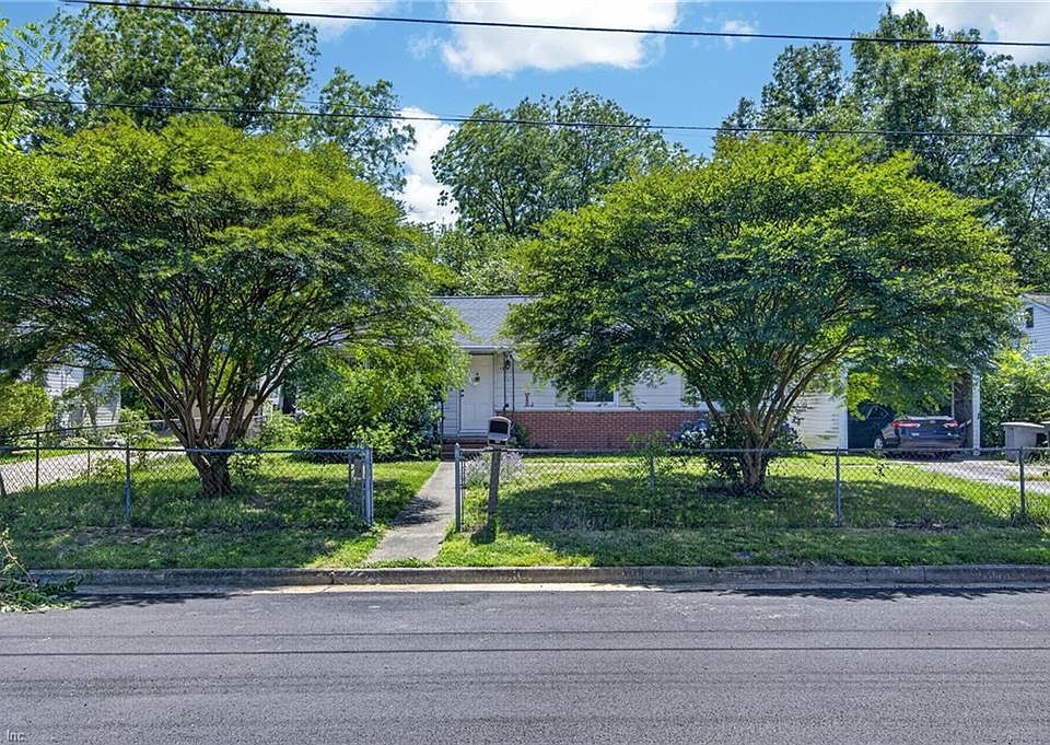 1st image of 185 Findley Sq