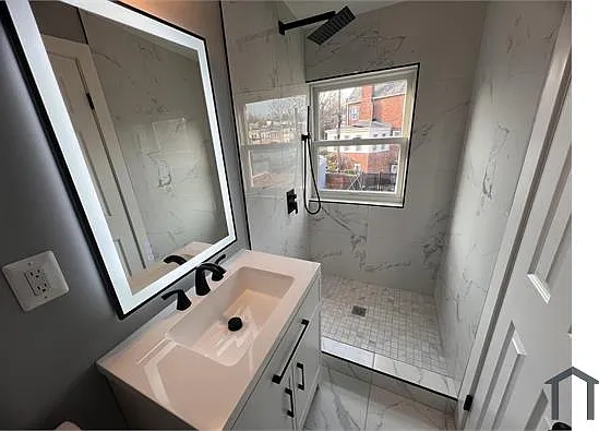 5 bed, $6,700 — Photo 2