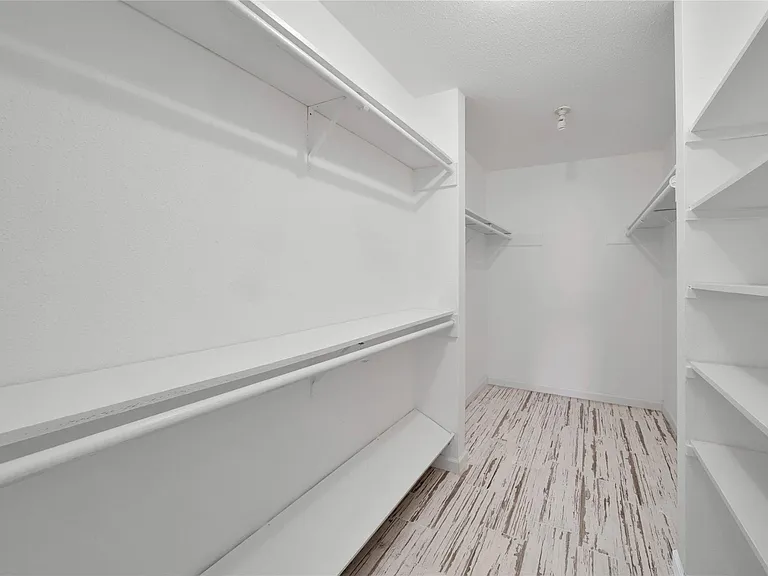 10904 Birch Dr — Photo 18