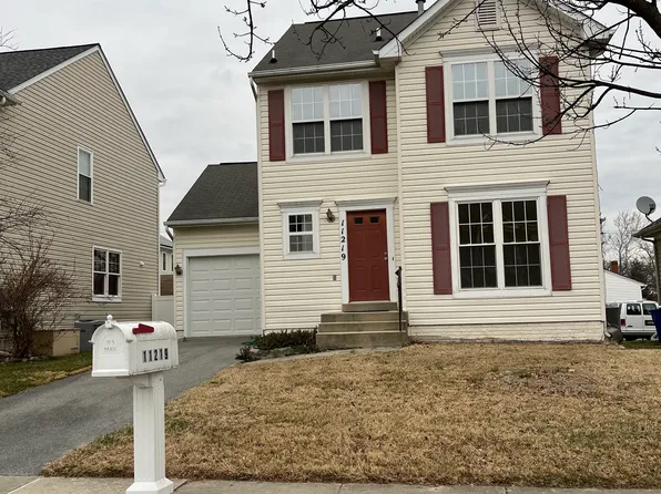 11219 Potomac Oaks Dr, Rockville, MD 20850