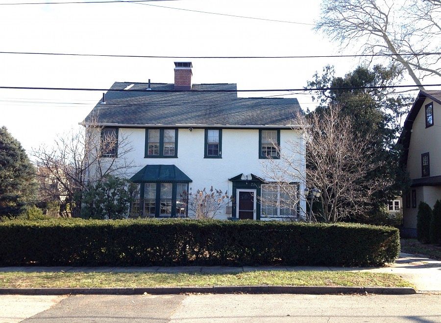 1st image of 73 Hollywood Ave