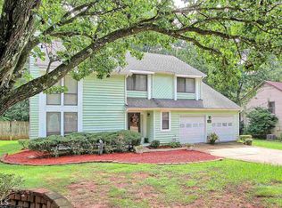 1562 Kelleys Close, Stone Mountain, GA 30088