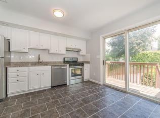 16 Hecker St, Newark, NJ 07103