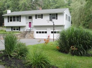 5 Carpenter Rd, Dudley, MA 01571