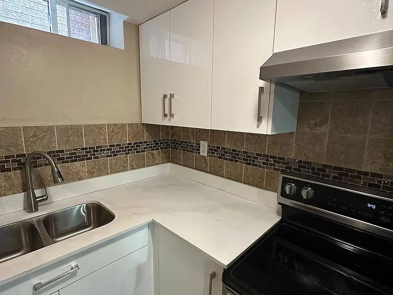 1838 Bridlington Ct #BASEMENT — Photo 7