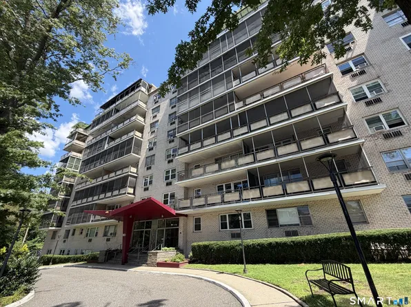80 Cartright St #1J, Bridgeport, CT 06610