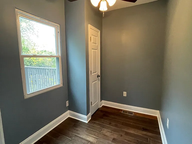 4214 Woodlea Ave — Photo 12