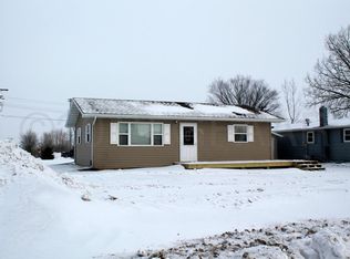 801 Copeland Ave, Manvel, ND 58256