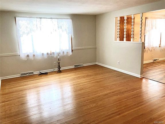 2nd image of 61 Kemp Ave