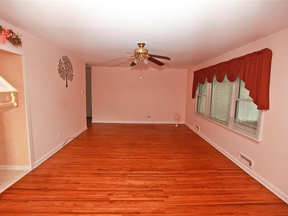 Spacious Living Room