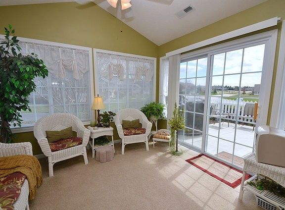 5th image of 256 Lily Ln #256