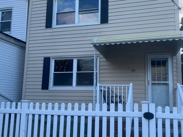 92-94 Linnett Street image 2 of 14