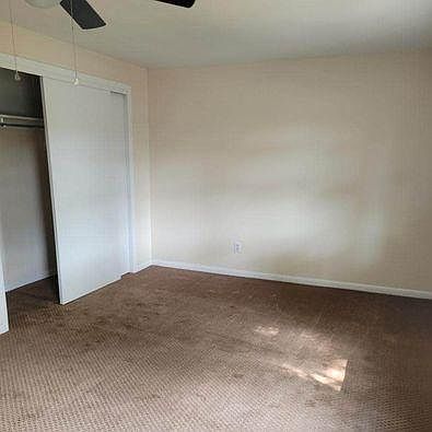 5th image of 1043 Archwood Ave