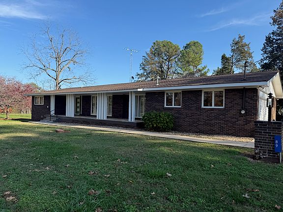 3rd image of 89 Franks Dr